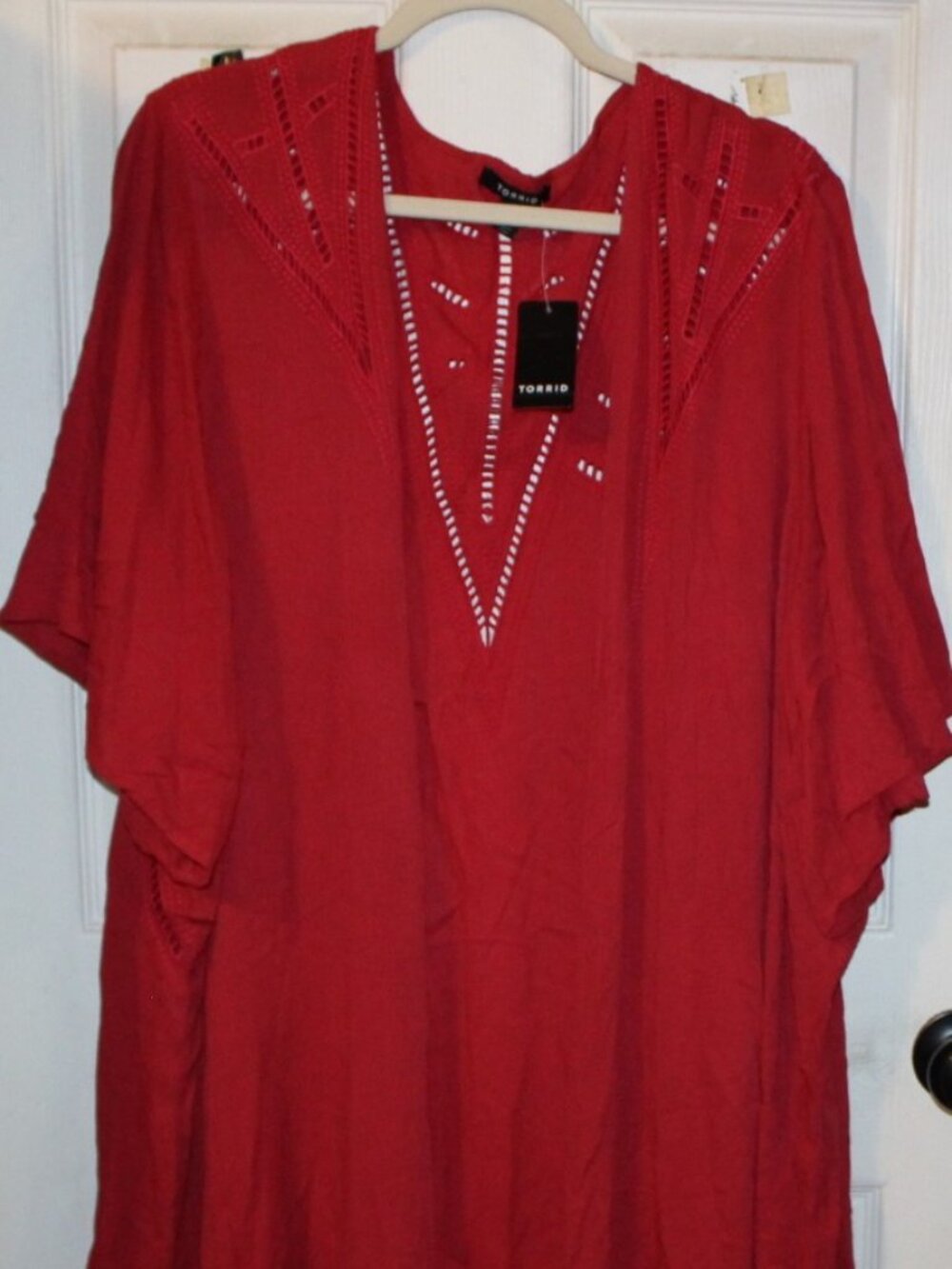 NWT Torrid Red Crinkle Gauze Overpiece ( Kimono) Size 3/4 Pretty BOHO!!